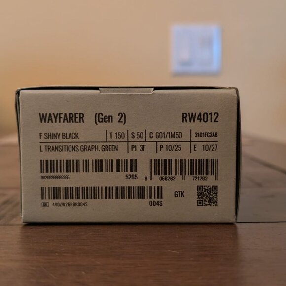 Ray-ban GEN 2 Meta Wayfarer TRANSISTIONS AI Glasses - New in factory sealed box - Picture 9 of 13